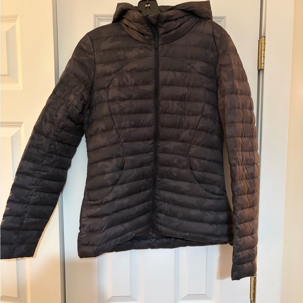 Lululemon light weight jacket